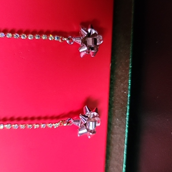New! BETSEY JOHNSON Betsey's Holiday Christmas Tree Bow Drop Earrings. - Picture 8 of 10